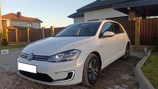 Volkswagen e-Golf VII  Рестайлинг, 2018, пробег 110000 км