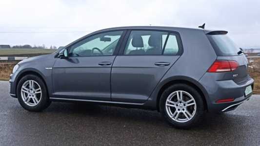 Volkswagen e-Golf VII Рестайлинг, 2019, пробег 67000 км Volkswagen e-Golf VII Рестайлинг, 2019, пробег 67000 км