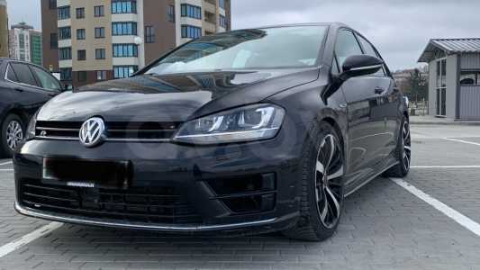 Volkswagen Golf R VII