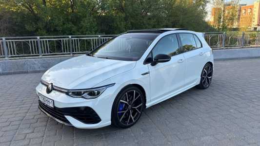 Volkswagen Golf R VIII