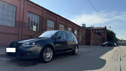 Volkswagen Golf V