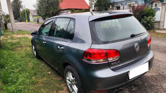 Volkswagen Golf VI