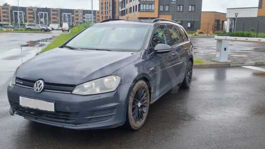 Volkswagen Golf VII