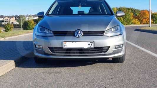 Volkswagen Golf VII