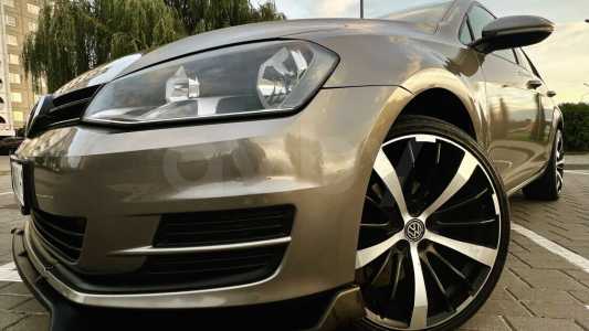 Volkswagen Golf VII