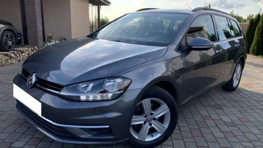 Volkswagen Golf VII Рестайлинг, 2017, пробег 110000 км Volkswagen Golf VII Рестайлинг, 2017, пробег 110000 км