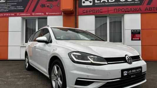Volkswagen Golf VII Рестайлинг, 2017, пробег 151000 км Volkswagen Golf VII Рестайлинг, 2017, пробег 151000 км