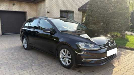 Volkswagen Golf VII Рестайлинг, 2018, пробег 101000 км Volkswagen Golf VII Рестайлинг, 2018, пробег 101000 км
