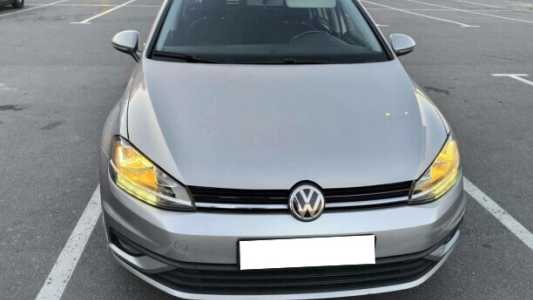 Volkswagen Golf VII Рестайлинг, 2018, пробег 163000 км Volkswagen Golf VII Рестайлинг, 2018, пробег 163000 км