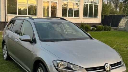 Volkswagen Golf VII Рестайлинг, 2018, пробег 198000 км Volkswagen Golf VII Рестайлинг, 2018, пробег 198000 км