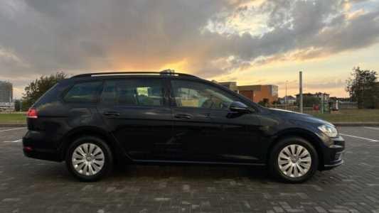 Volkswagen Golf VII Рестайлинг, 2018, пробег 201000 км Volkswagen Golf VII Рестайлинг, 2018, пробег 201000 км