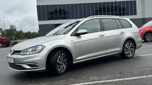 Volkswagen Golf VII Рестайлинг, 2018, пробег 201000 км Volkswagen Golf VII Рестайлинг, 2018, пробег 201000 км
