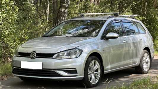 Volkswagen Golf VII Рестайлинг, 2018, пробег 220700 км Volkswagen Golf VII Рестайлинг, 2018, пробег 220700 км
