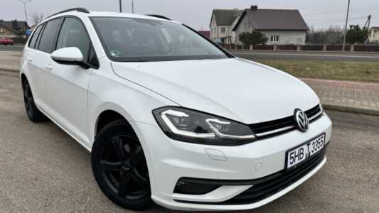 Volkswagen Golf VII Рестайлинг, 2018, пробег 240000 км Volkswagen Golf VII Рестайлинг, 2018, пробег 240000 км