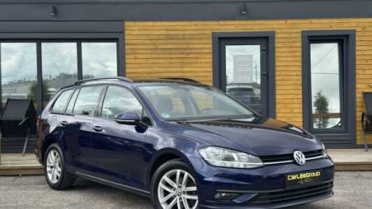 Volkswagen Golf VII Рестайлинг, 2019, пробег 129000 км Volkswagen Golf VII Рестайлинг, 2019, пробег 129000 км