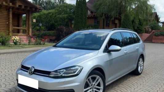Volkswagen Golf VII Рестайлинг, 2019, пробег 148000 км Volkswagen Golf VII Рестайлинг, 2019, пробег 148000 км