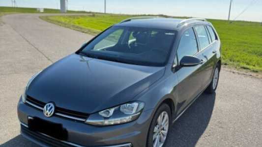 Volkswagen Golf VII Рестайлинг, 2019, пробег 148000 км Volkswagen Golf VII Рестайлинг, 2019, пробег 148000 км
