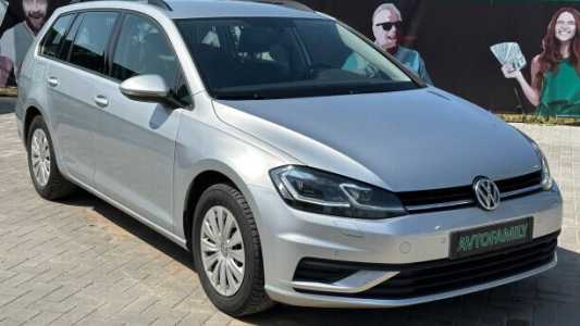 Volkswagen Golf VII Рестайлинг, 2019, пробег 165000 км Volkswagen Golf VII Рестайлинг, 2019, пробег 165000 км