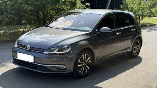 Volkswagen Golf VII Рестайлинг, 2019, пробег 170000 км Volkswagen Golf VII Рестайлинг, 2019, пробег 170000 км