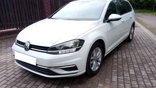Volkswagen Golf VII Рестайлинг, 2019, пробег 173750 км Volkswagen Golf VII Рестайлинг, 2019, пробег 173750 км