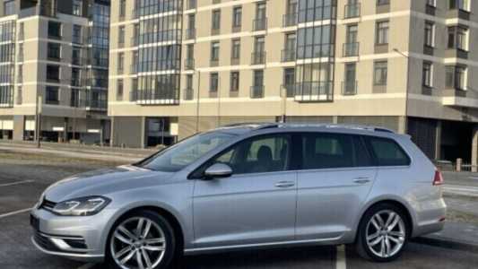 Volkswagen Golf VII Рестайлинг, 2019, пробег 177000 км Volkswagen Golf VII Рестайлинг, 2019, пробег 177000 км