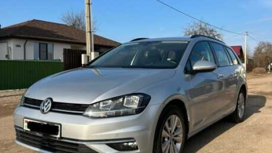Volkswagen Golf VII Рестайлинг, 2019, пробег 183000 км Volkswagen Golf VII Рестайлинг, 2019, пробег 183000 км