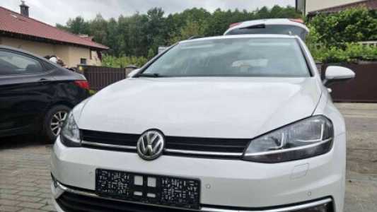 Volkswagen Golf VII Рестайлинг, 2019, пробег 197000 км Volkswagen Golf VII Рестайлинг, 2019, пробег 197000 км