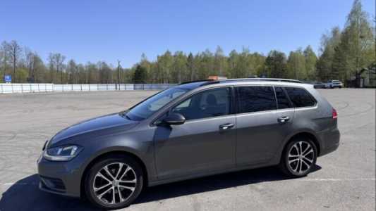Volkswagen Golf VII Рестайлинг, 2019, пробег 217300 км Volkswagen Golf VII Рестайлинг, 2019, пробег 217300 км