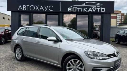 Volkswagen Golf VII Рестайлинг, 2019, пробег 220000 км Volkswagen Golf VII Рестайлинг, 2019, пробег 220000 км