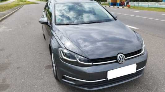 Volkswagen Golf VII Рестайлинг, 2019, пробег 223000 км Volkswagen Golf VII Рестайлинг, 2019, пробег 223000 км