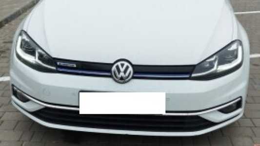 Volkswagen Golf VII Рестайлинг, 2019, пробег 224658 км Volkswagen Golf VII Рестайлинг, 2019, пробег 224658 км