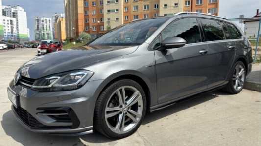Volkswagen Golf VII Рестайлинг, 2019, пробег 266000 км Volkswagen Golf VII Рестайлинг, 2019, пробег 266000 км