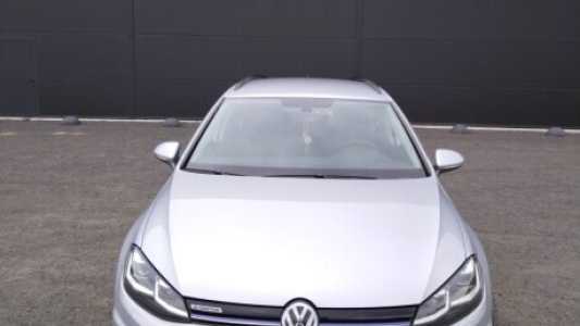 Volkswagen Golf VII Рестайлинг, 2020, пробег 102000 км Volkswagen Golf VII Рестайлинг, 2020, пробег 102000 км