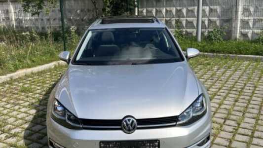 Volkswagen Golf VII Рестайлинг, 2020, пробег 193000 км Volkswagen Golf VII Рестайлинг, 2020, пробег 193000 км