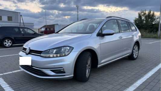 Volkswagen Golf VII Рестайлинг, 2020, пробег 199000 км Volkswagen Golf VII Рестайлинг, 2020, пробег 199000 км
