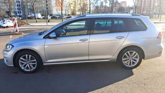 Volkswagen Golf VII Рестайлинг, 2020, пробег 222000 км Volkswagen Golf VII Рестайлинг, 2020, пробег 222000 км
