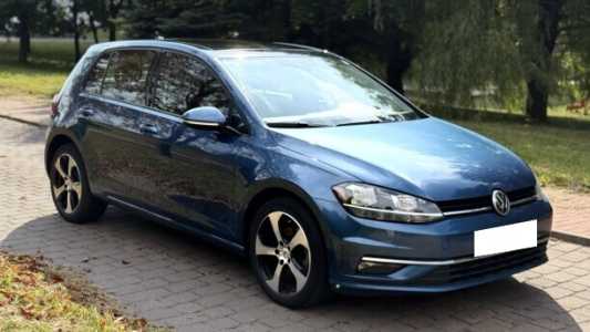 Volkswagen Golf VII Рестайлинг, 2021, пробег 77000 км Volkswagen Golf VII Рестайлинг, 2021, пробег 77000 км