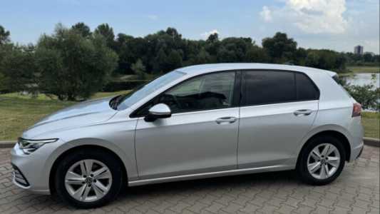 Volkswagen Golf VIII, 2020, пробег 77000 км Volkswagen Golf VIII, 2020, пробег 77000 км