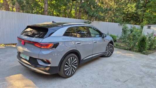 Volkswagen ID.4 , 2022, пробег 14000 км