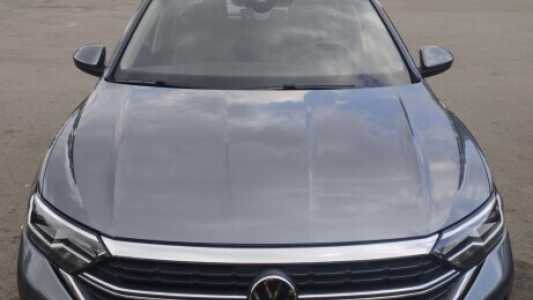 Volkswagen Jetta VII Рестайлинг, 2023, пробег 9000 км Volkswagen Jetta VII Рестайлинг, 2023, пробег 9000 км
