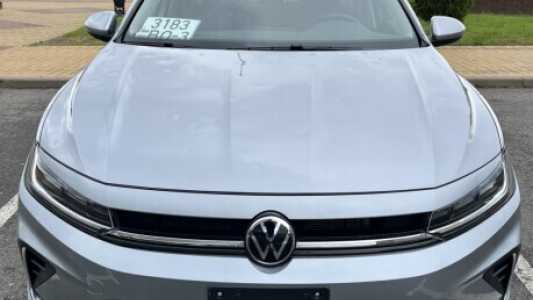 Volkswagen Jetta VII Рестайлинг, 2025, пробег 12500 км Volkswagen Jetta VII Рестайлинг, 2025, пробег 12500 км
