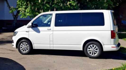 Volkswagen Multivan T6, 2019, пробег 180000 км Volkswagen Multivan T6, 2019, пробег 180000 км