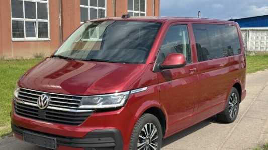 Volkswagen Multivan T6.1, 2020, пробег 115000 км Volkswagen Multivan T6.1, 2020, пробег 115000 км