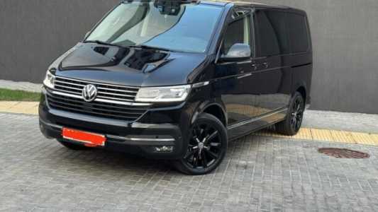 Volkswagen Multivan T6.1, 2020, пробег 180000 км Volkswagen Multivan T6.1, 2020, пробег 180000 км