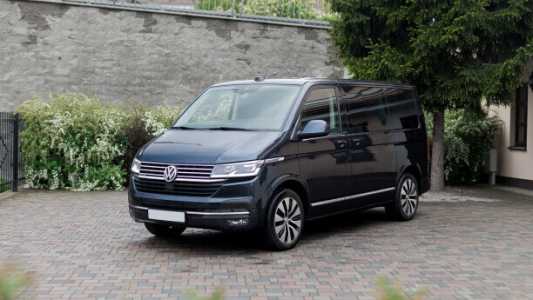 Volkswagen Multivan T6.1, 2021, пробег 186000 км Volkswagen Multivan T6.1, 2021, пробег 186000 км