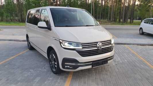 Volkswagen Multivan T6.1, 2021, пробег 75375 км Volkswagen Multivan T6.1, 2021, пробег 75375 км