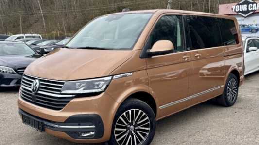 Volkswagen Multivan T6.1, 2022, пробег 69000 км Volkswagen Multivan T6.1, 2022, пробег 69000 км