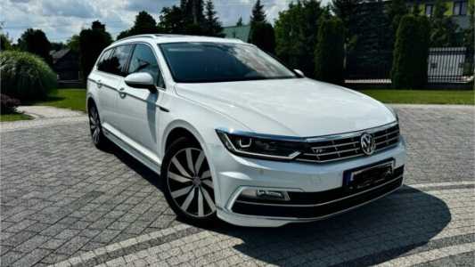 Volkswagen Passat B8, 2016, пробег 248000 км Volkswagen Passat B8, 2016, пробег 248000 км