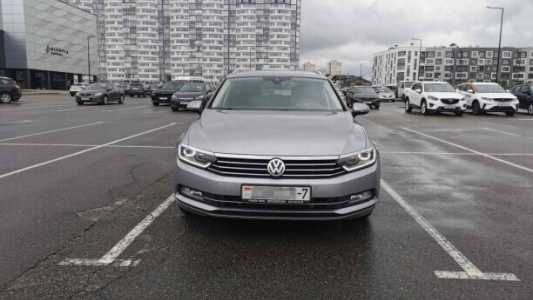 Volkswagen Passat B8, 2017, пробег 176000 км Volkswagen Passat B8, 2017, пробег 176000 км