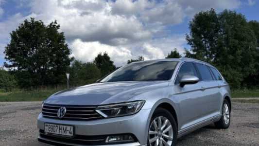 Volkswagen Passat B8, 2018, пробег 173000 км Volkswagen Passat B8, 2018, пробег 173000 км